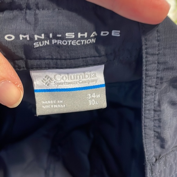 Columbia Men’s Shorts - Picture 3 of 3